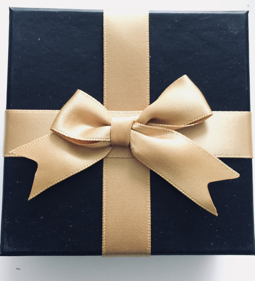 Upgraded Deluxe Gift Wrapped Box - www.sparklingjewellery.com