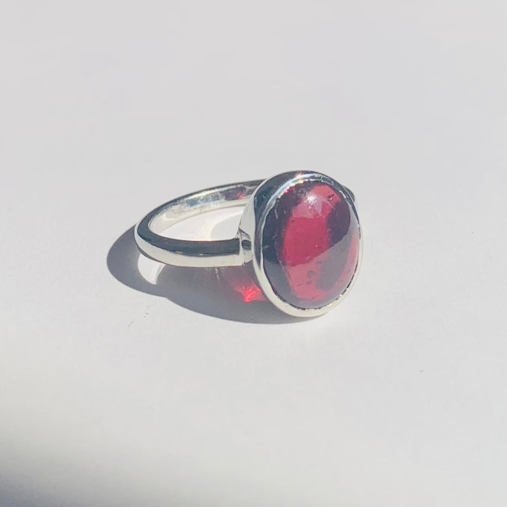 Oval Garnet Cabochon Silver Ring - www.sparklingjewellery.com