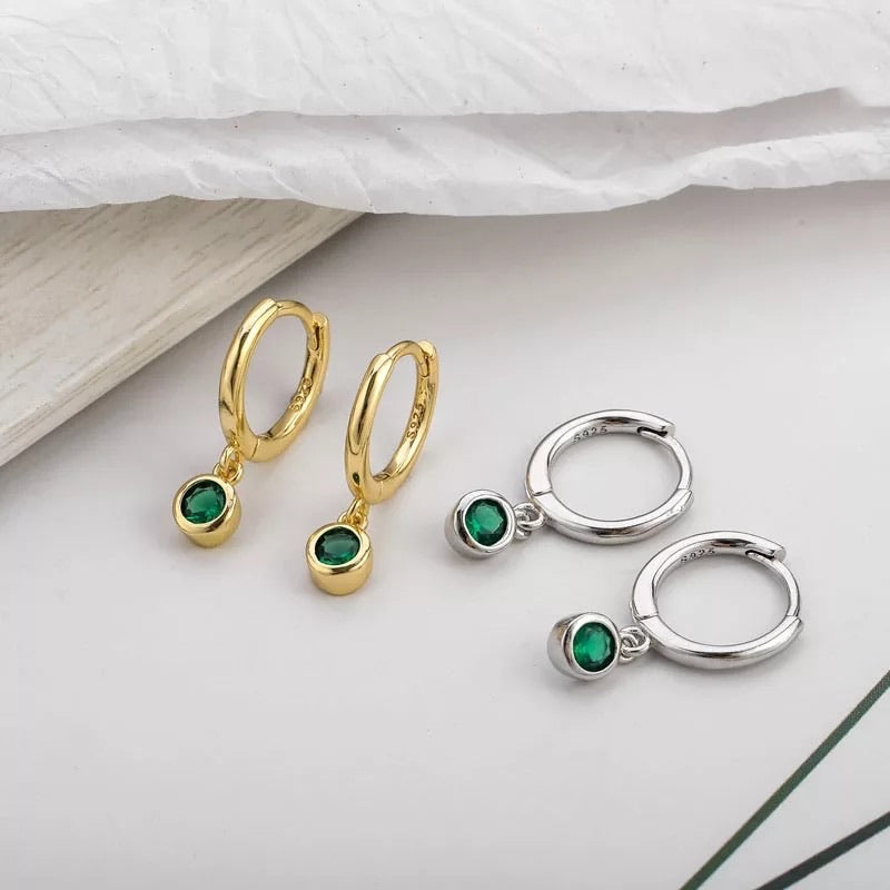 Cute Emerald Hoop Earrings - www.sparklingjewellery.com