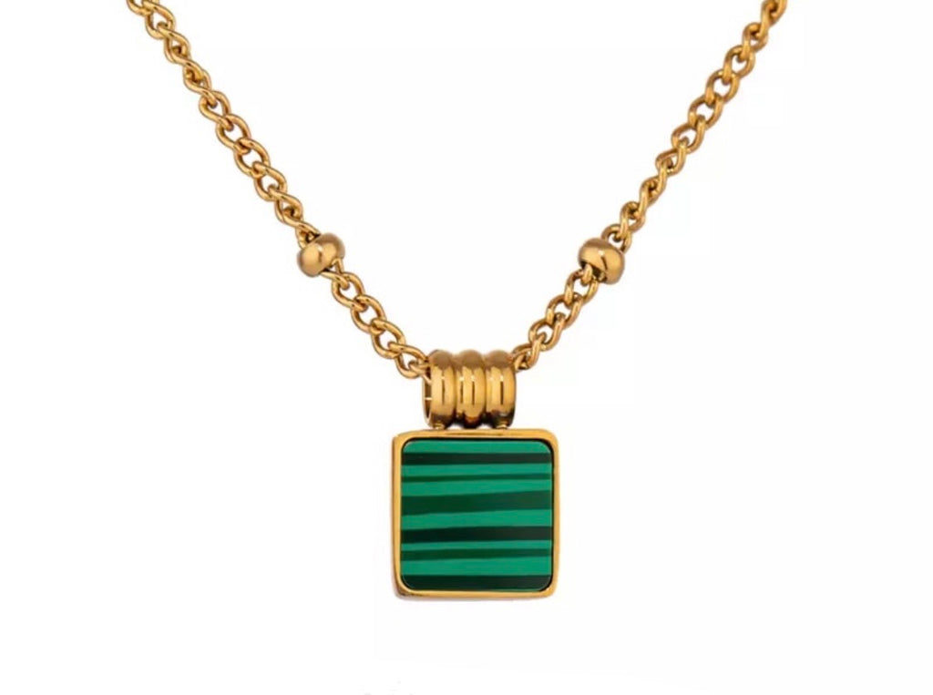 Gold and Green Agate Necklace - www.sparklingjewellery.com